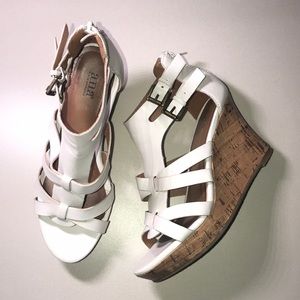 White wedges